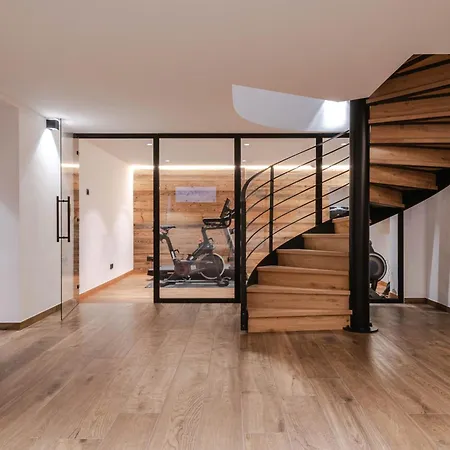 Luxe, Calme And Enjoy 426sqm Chalet